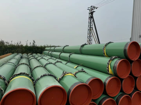 FBE coated steel pipe bundles stacked at Xenith Steel yard
