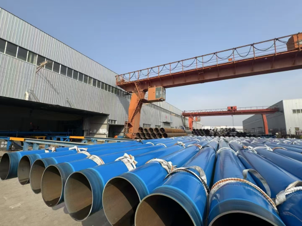 FBE coating holiday detection spark test on steel pipe surface