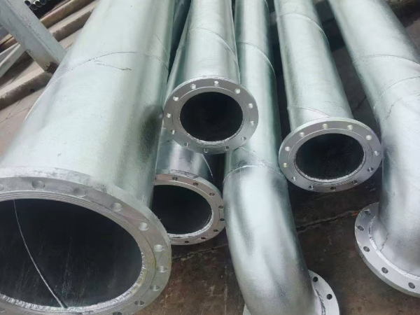 Galvanized welded pipe threaded end with coupler for water supply connection
