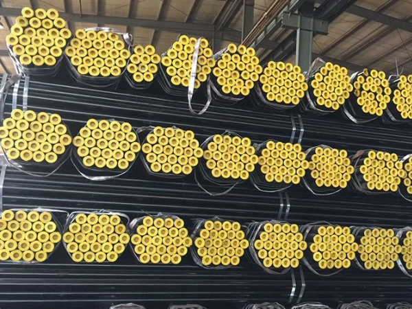 Carbon Seamless Pipe Warehouse Storage