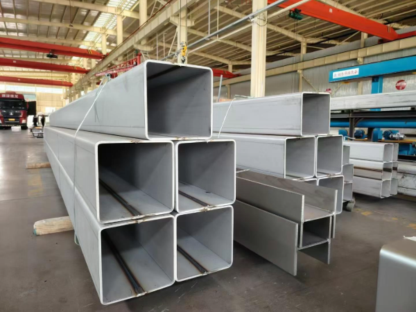 Stainless welded pipe end cap protection and labeling