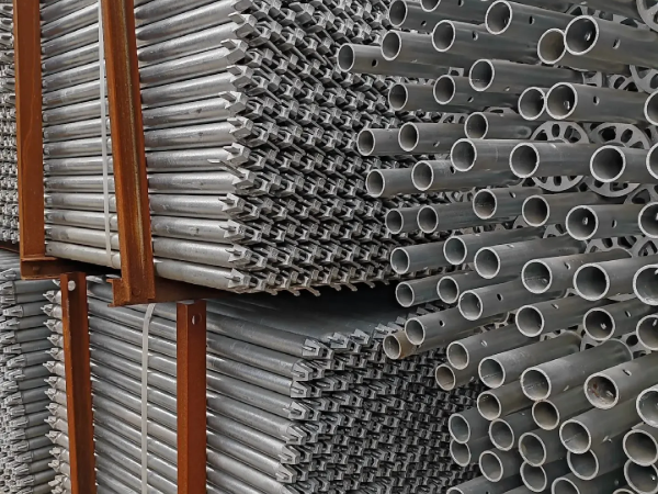 Galvanized scaffolding pipes for construction