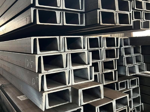 U channel beam bundle steel strapped for export shipping
